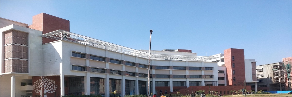  South Asian University 